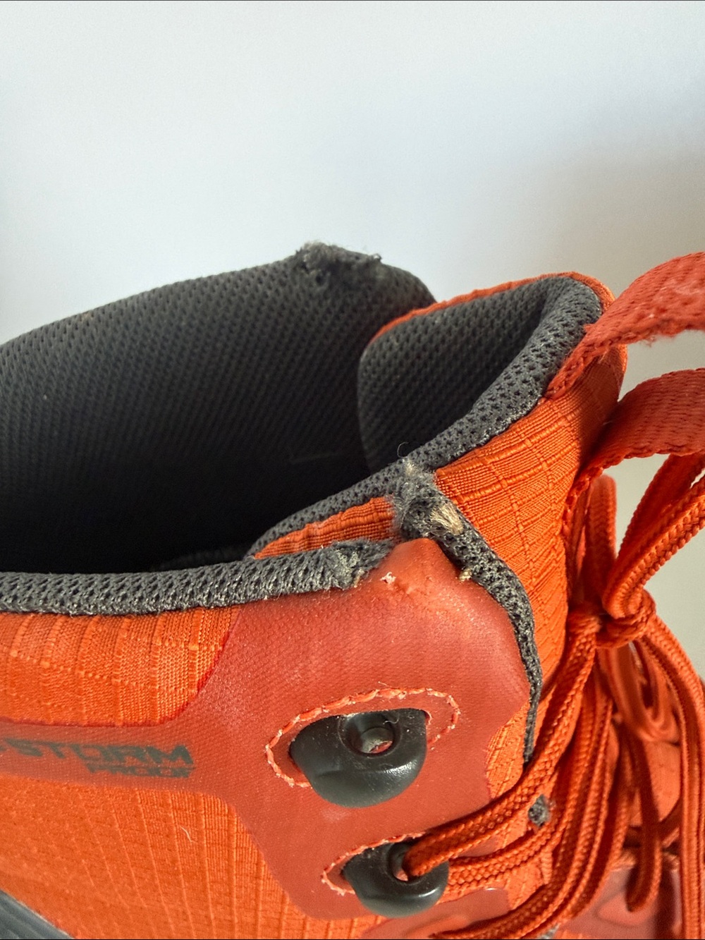 Under Armour HOVR Dawn WP Waterproof Hiking Boots Red Orange Men’s Size 11 Flaw - Picture 15 of 16